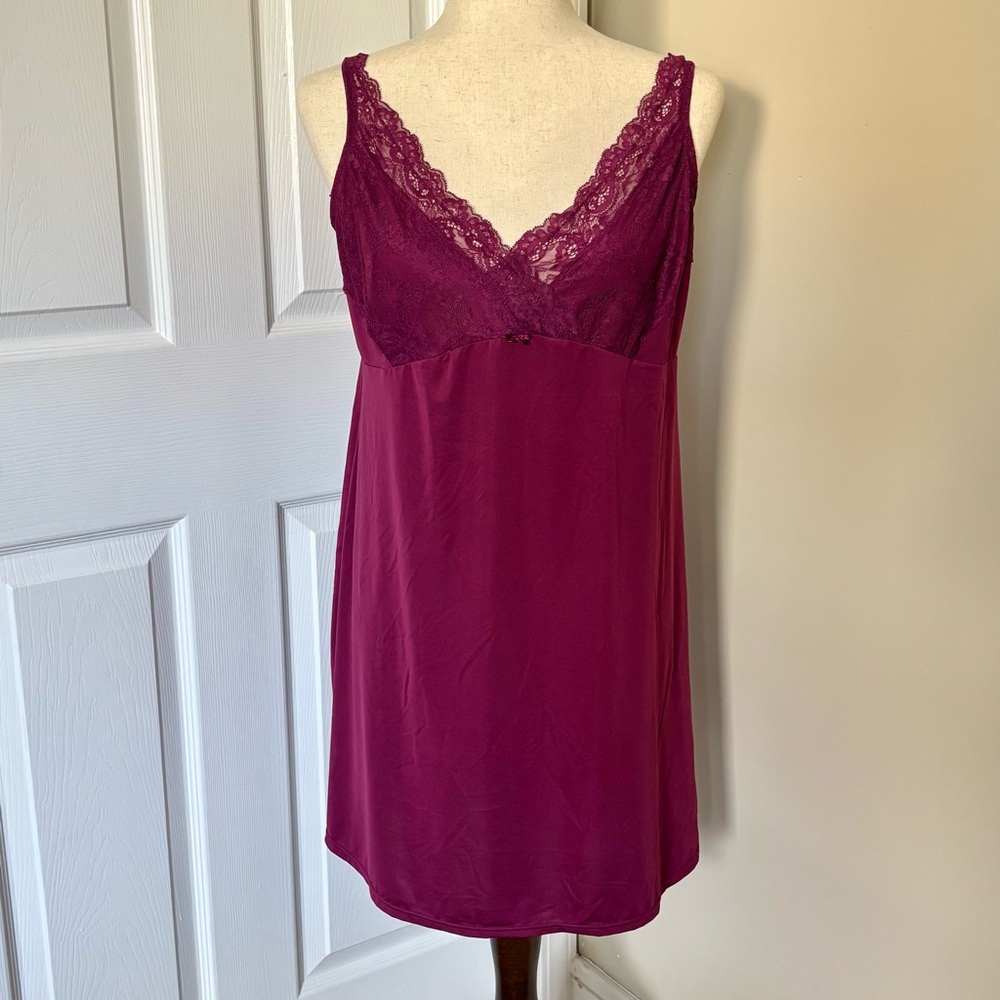Avenue Body Fuchsia Lace Slip Nightgown 14/16